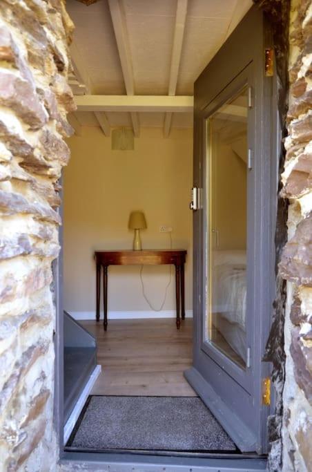 Secluded Cottage Nestled In The Beara Peninsula Κιλάρνεϊ Εξωτερικό φωτογραφία